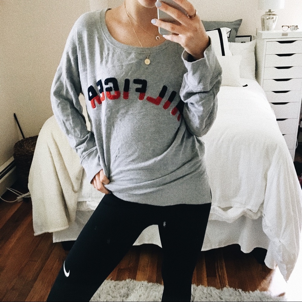 Vintage Tommy Hilfiger Crewneck